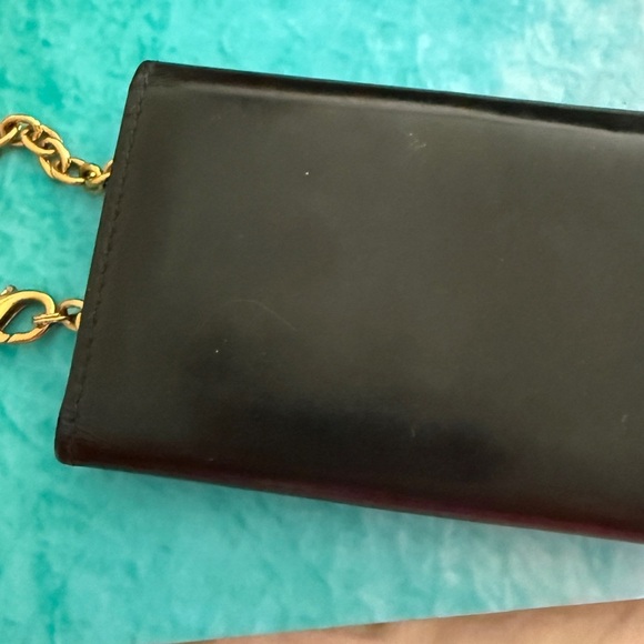 Bulgari Glossy Black Key and card Holder with Gold Chain So pretty! - Picture 2 of 8